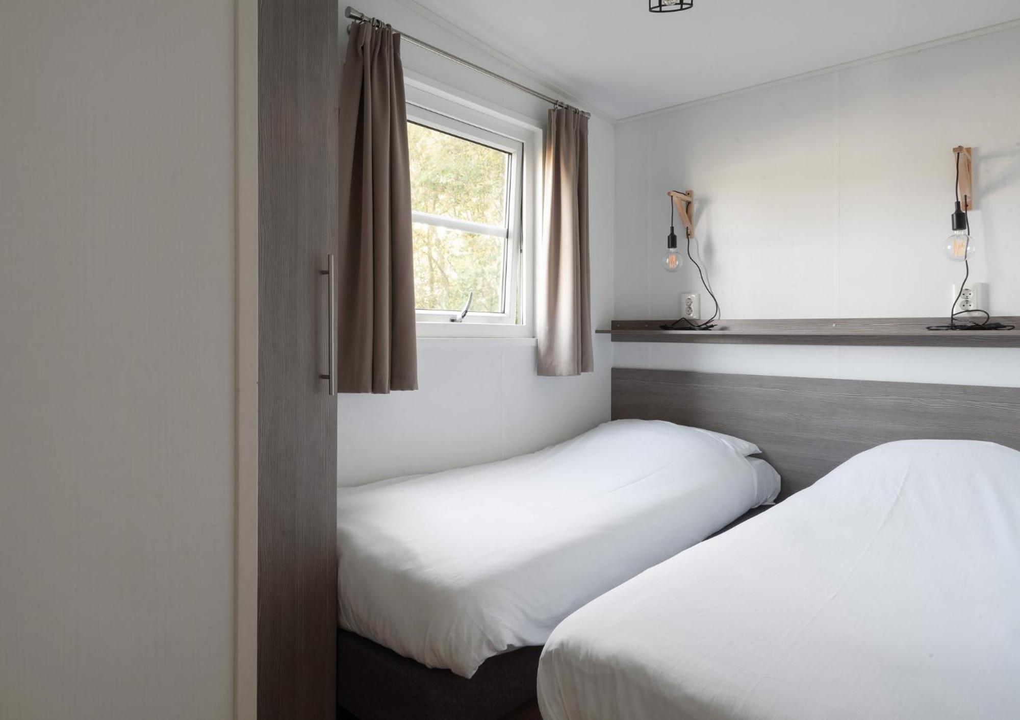 Rcn Vakantiepark De Potten Offingawier Room photo